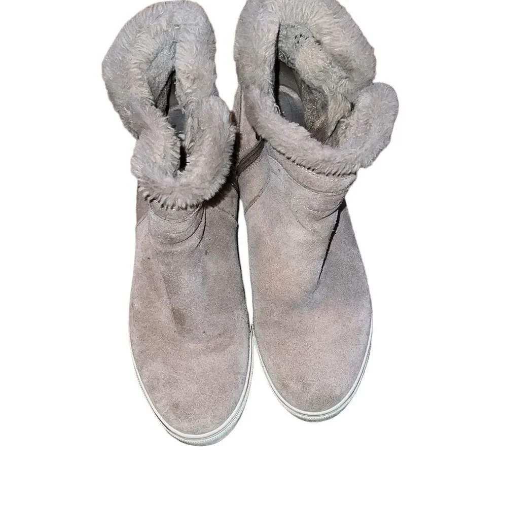 Blondo Tan Suede Booties Size 7.5
